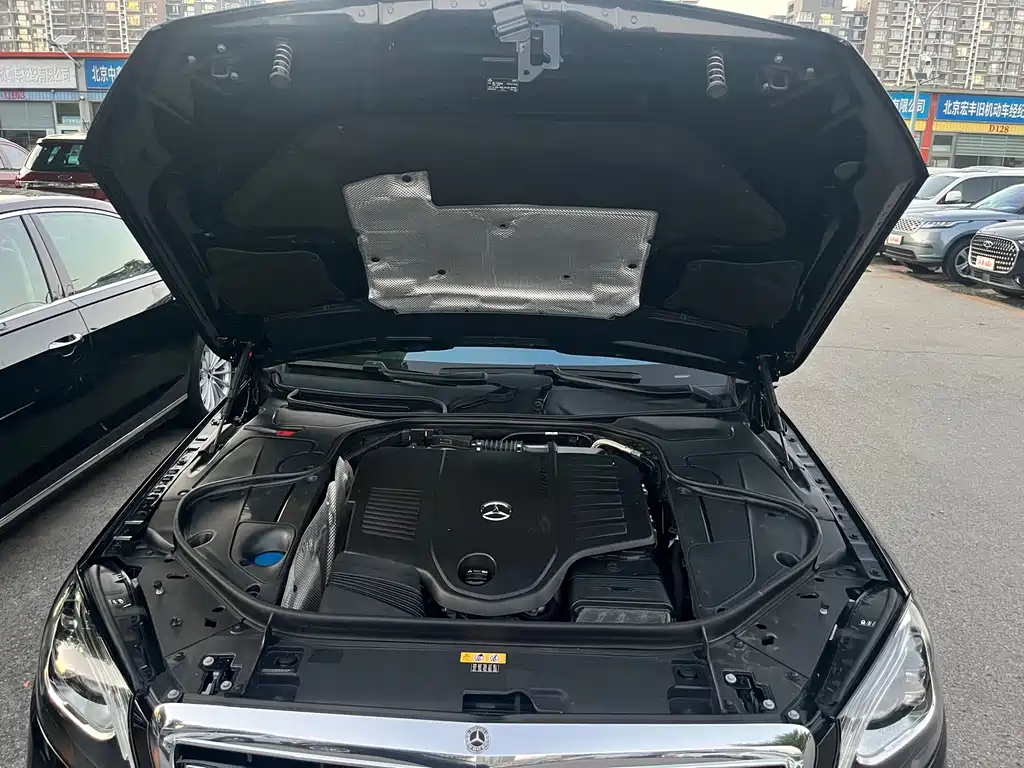 Mercedes-Benz S-Class — миниатюра 9