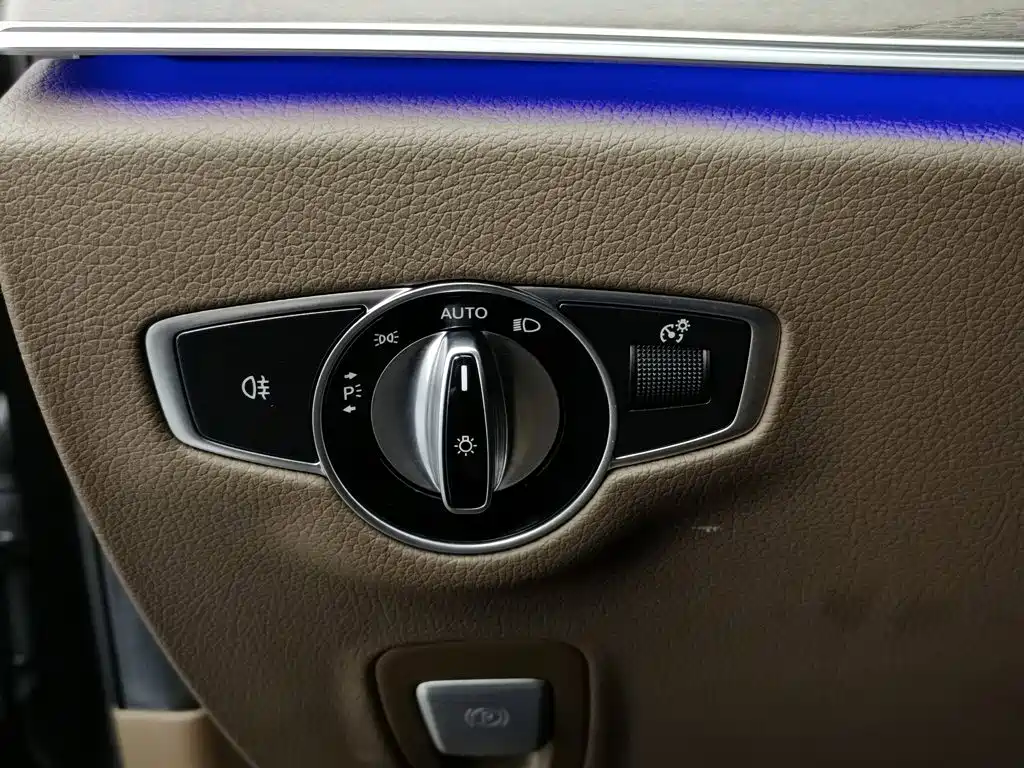 Mercedes-Benz E-Class New Energy — миниатюра 21