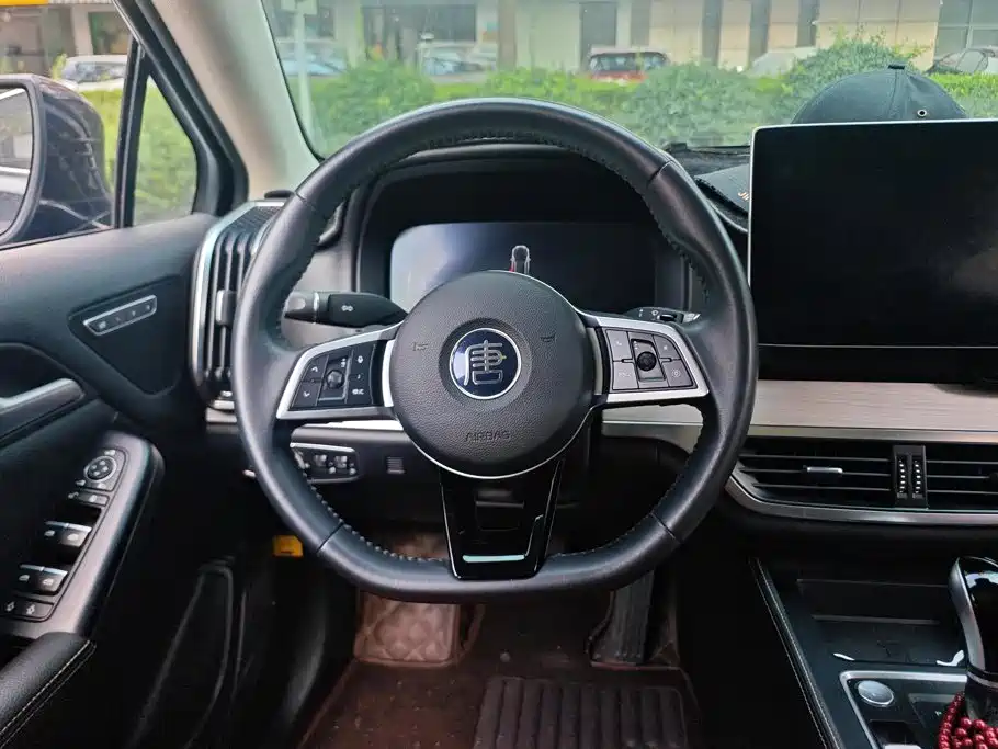 BYD Tang — миниатюра 15