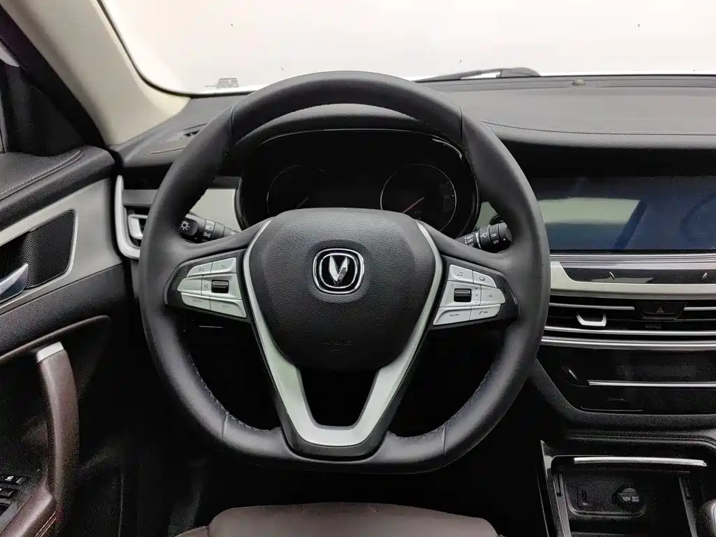 Changan CS35PLUS — миниатюра 11