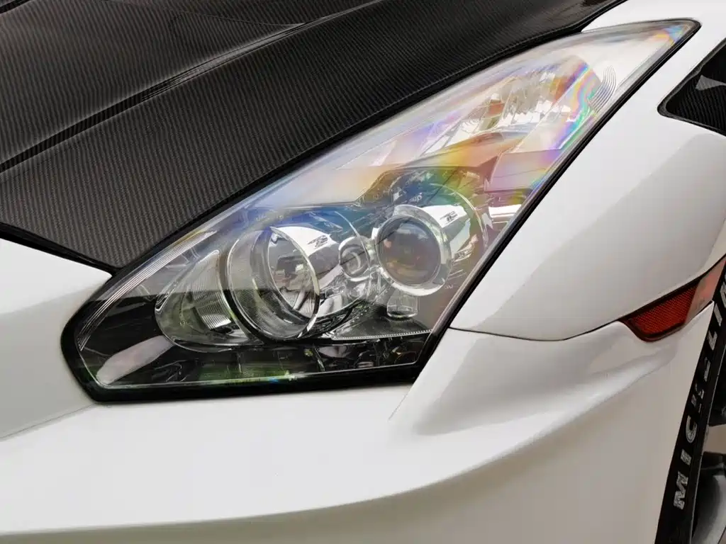 Nissan GT-R — миниатюра 7