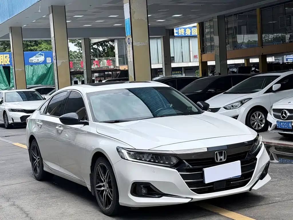 Honda Accord 2022 260TURBO Luxury