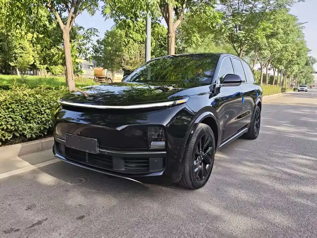Li Auto L8