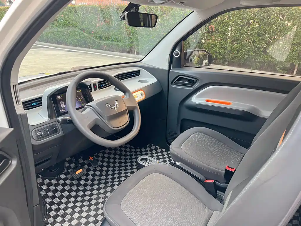 Wuling MINIEV — миниатюра 7