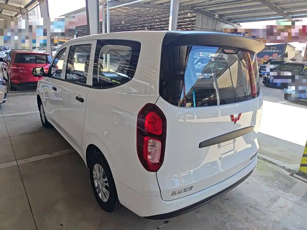 Wuling Hongguang EV — миниатюра 5