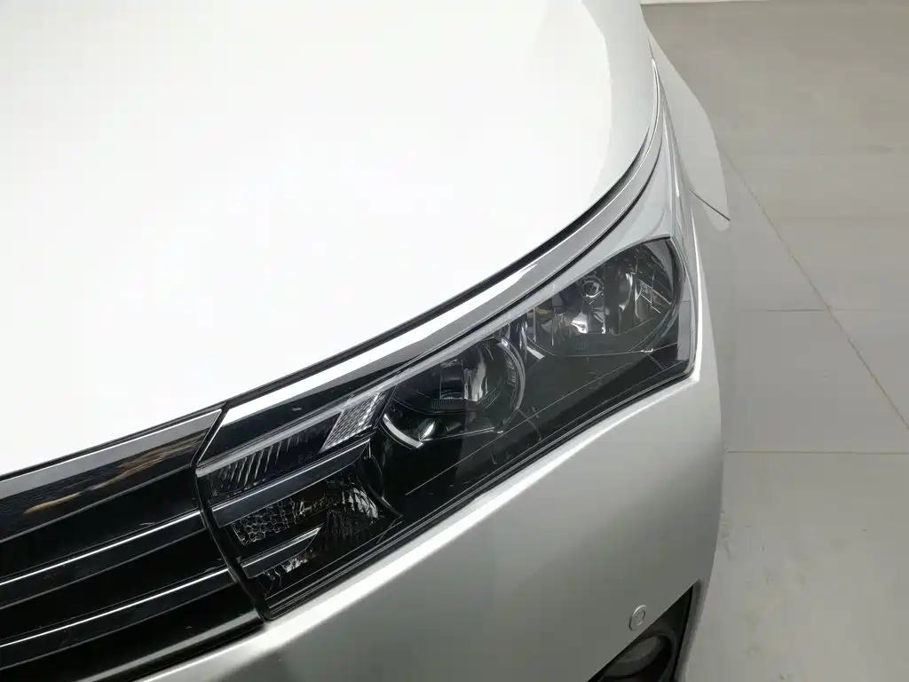 Toyota Corolla — миниатюра 7