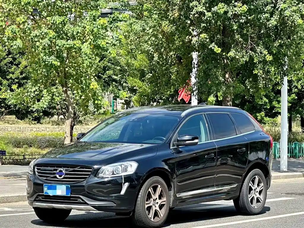 Volvo XC60 (Import)