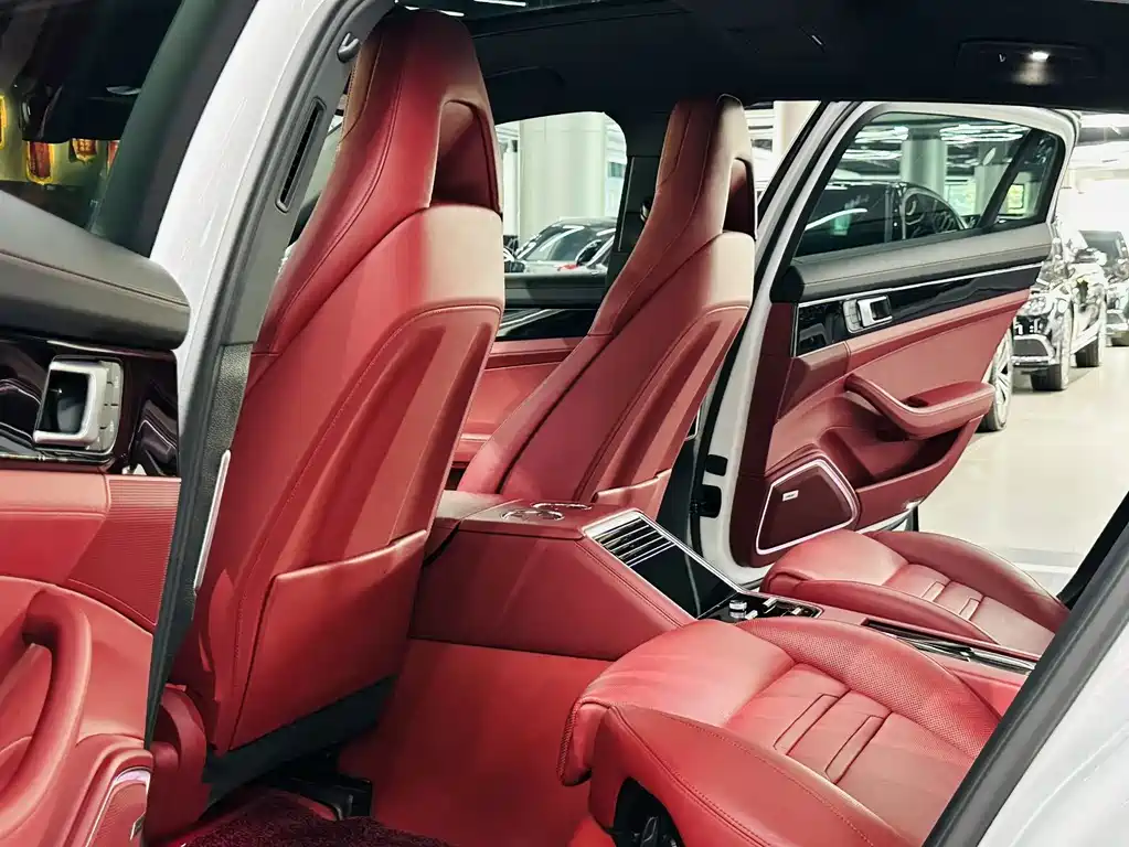 Porsche Panamera — миниатюра 6