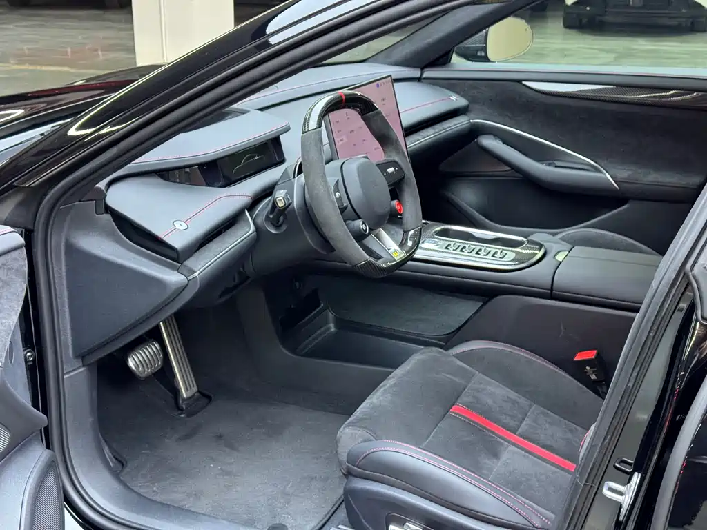 XIAOMI CAR XIAOMI SU7 ULTRA