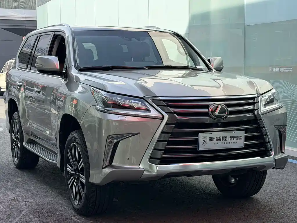 Lexus LX 2018