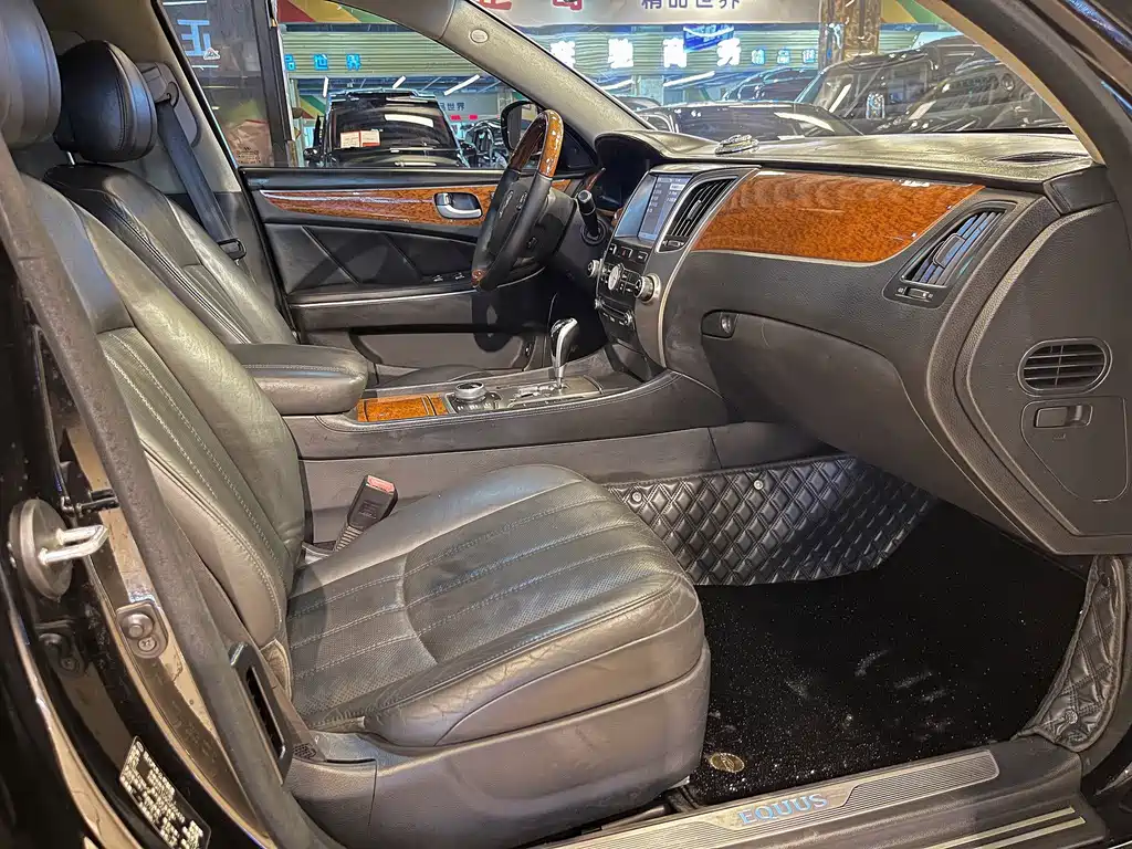 Hyundai Equus — миниатюра 17