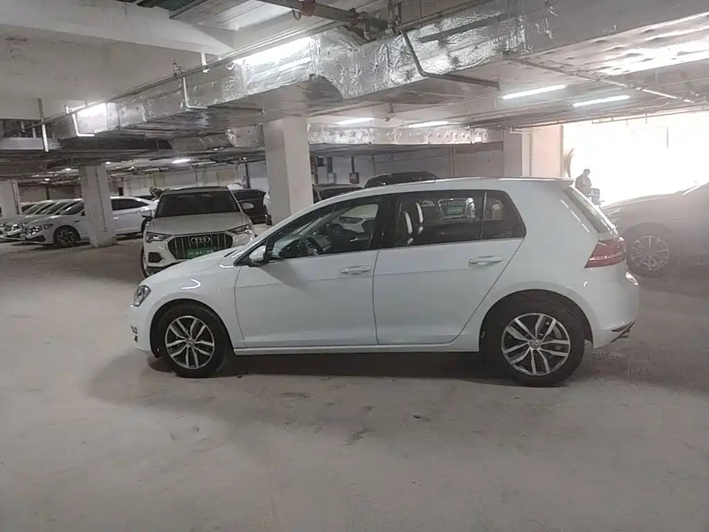 Volkswagen Golf — миниатюра 25