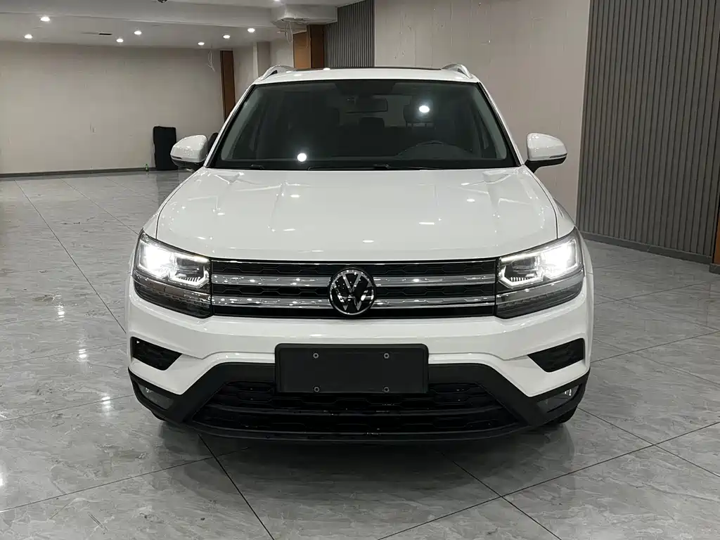 VOLKSWAGEN TUYUE