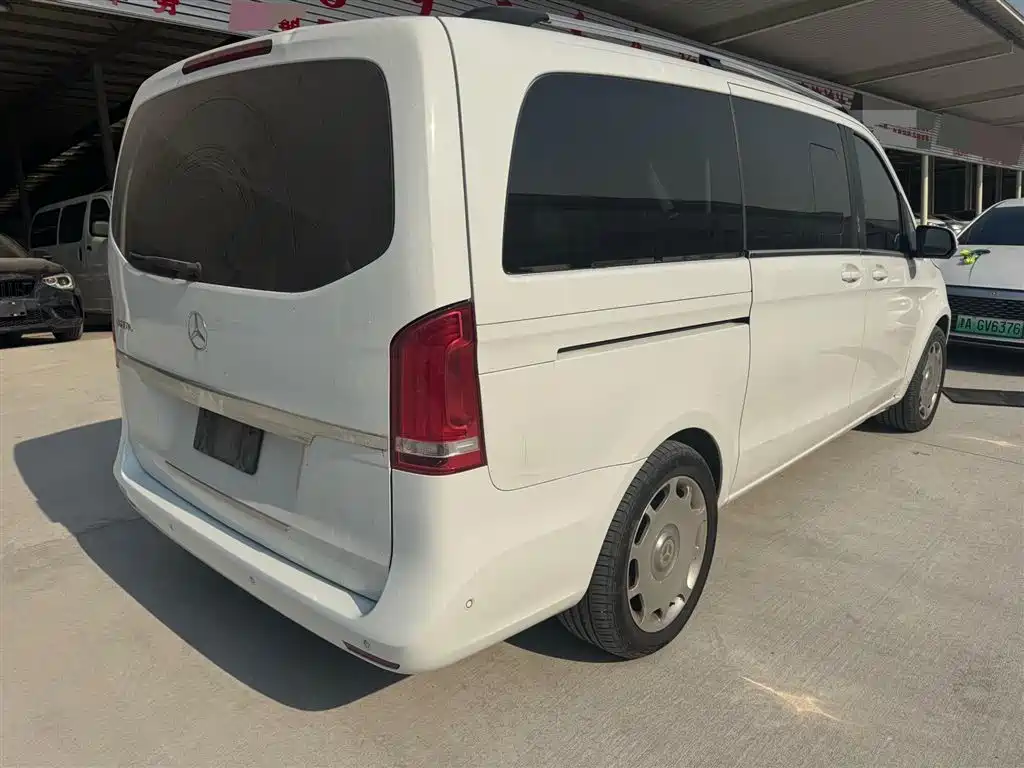 MERCEDES-BENZ V CLASS