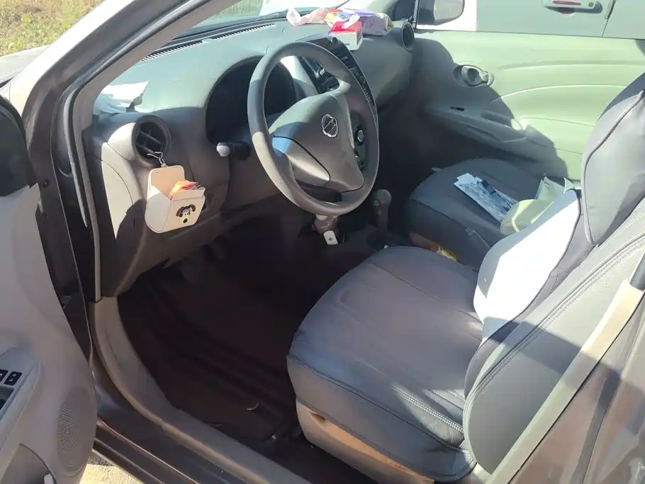 Nissan Sunny — миниатюра 9