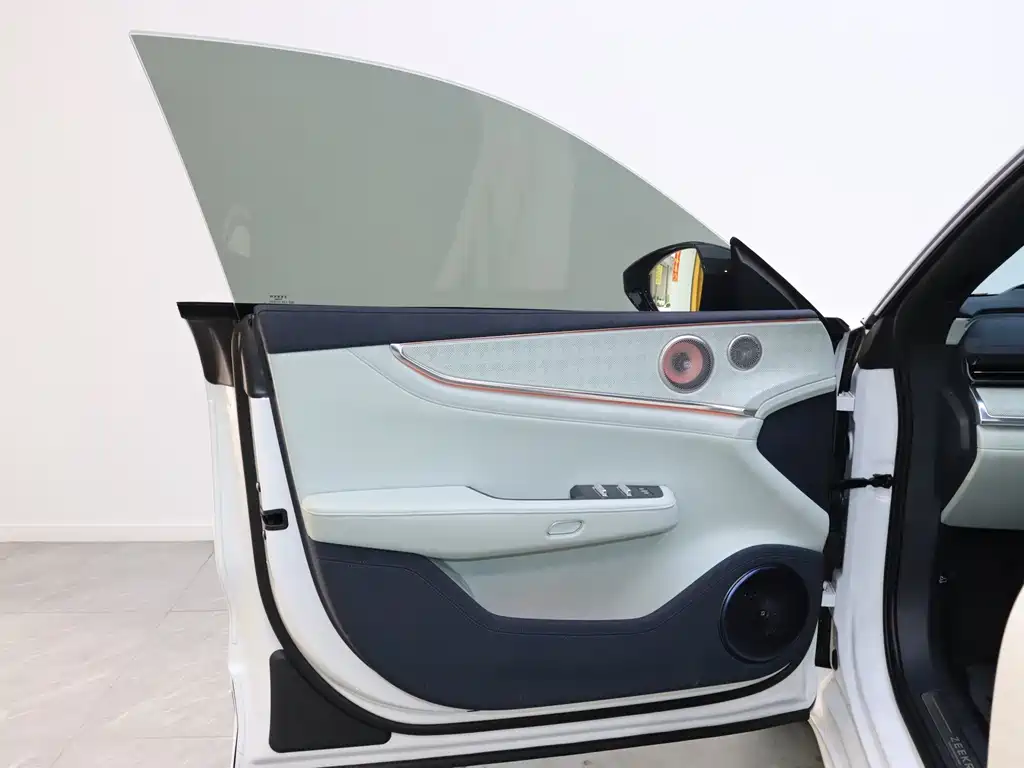 ZEEKR EXTREME KRYPTON 001