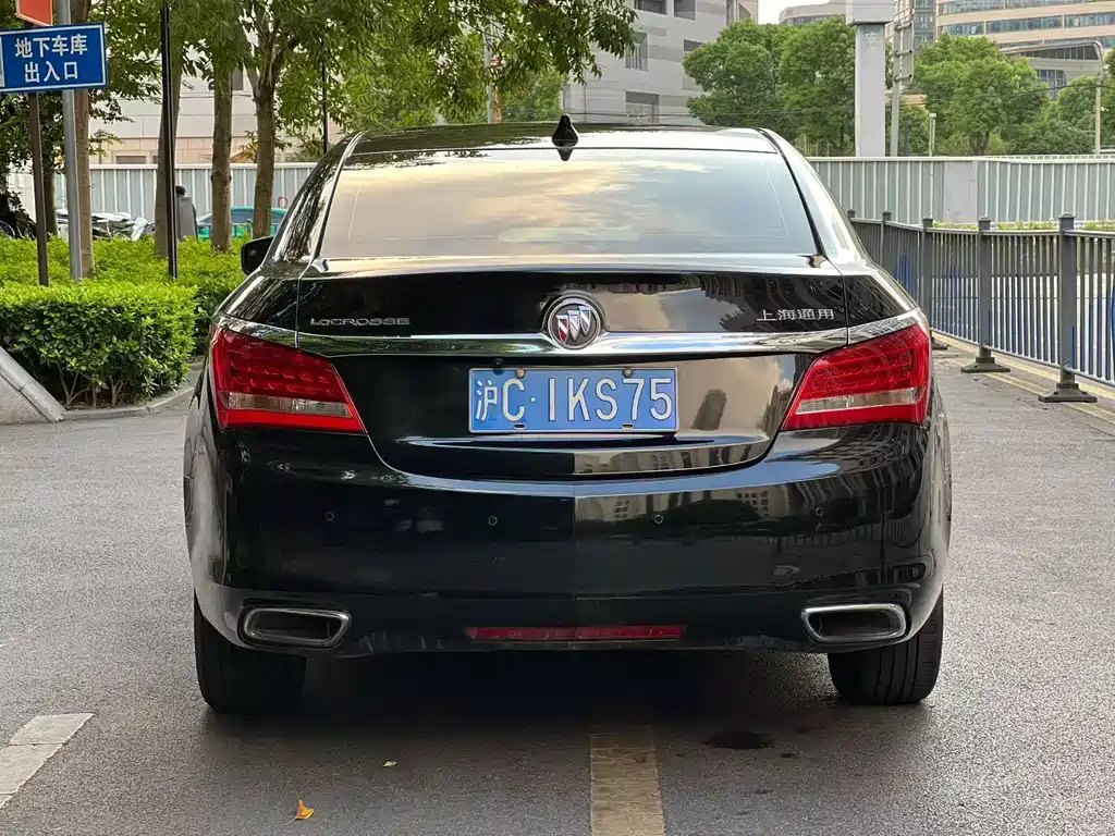 Buick LaCrosse — миниатюра 4