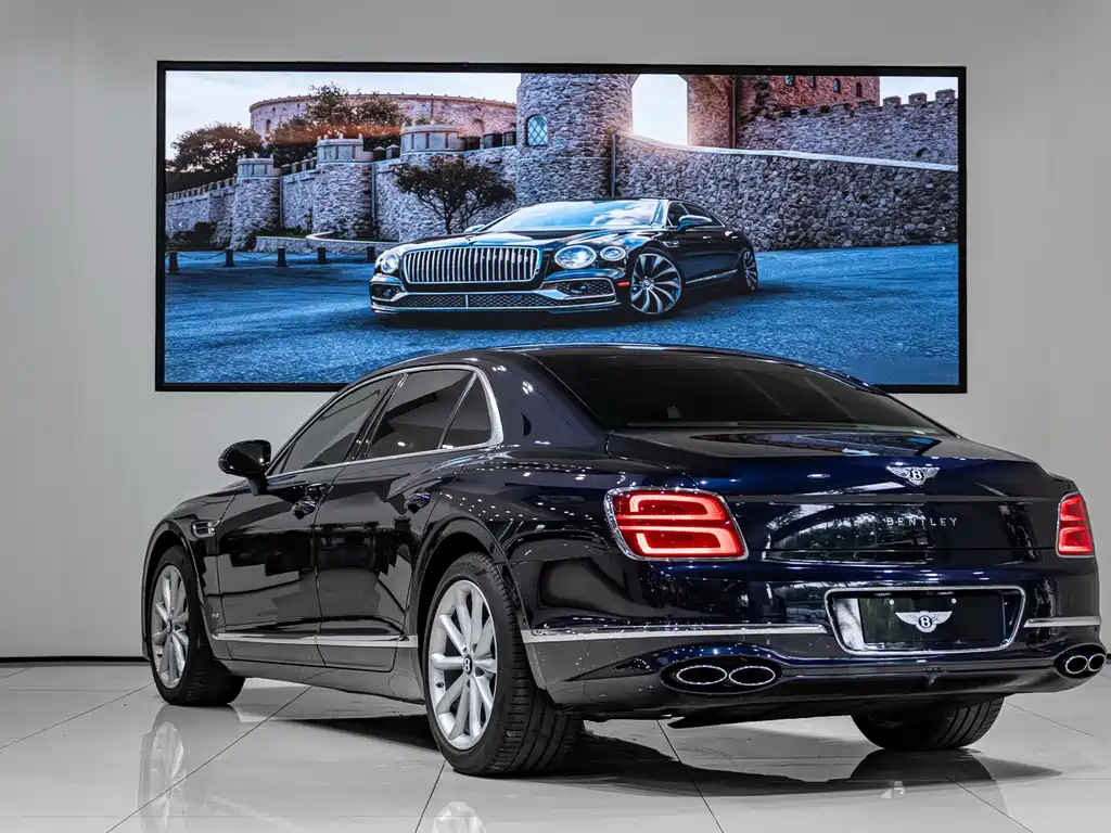 Bentley Flying Spur — миниатюра 5