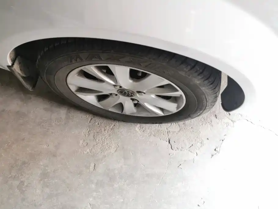 Buick Excelle — миниатюра 6