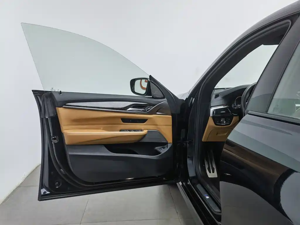 BMW 6 GT 2018 630i Luxury