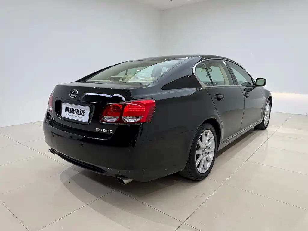 Lexus GS — миниатюра 4