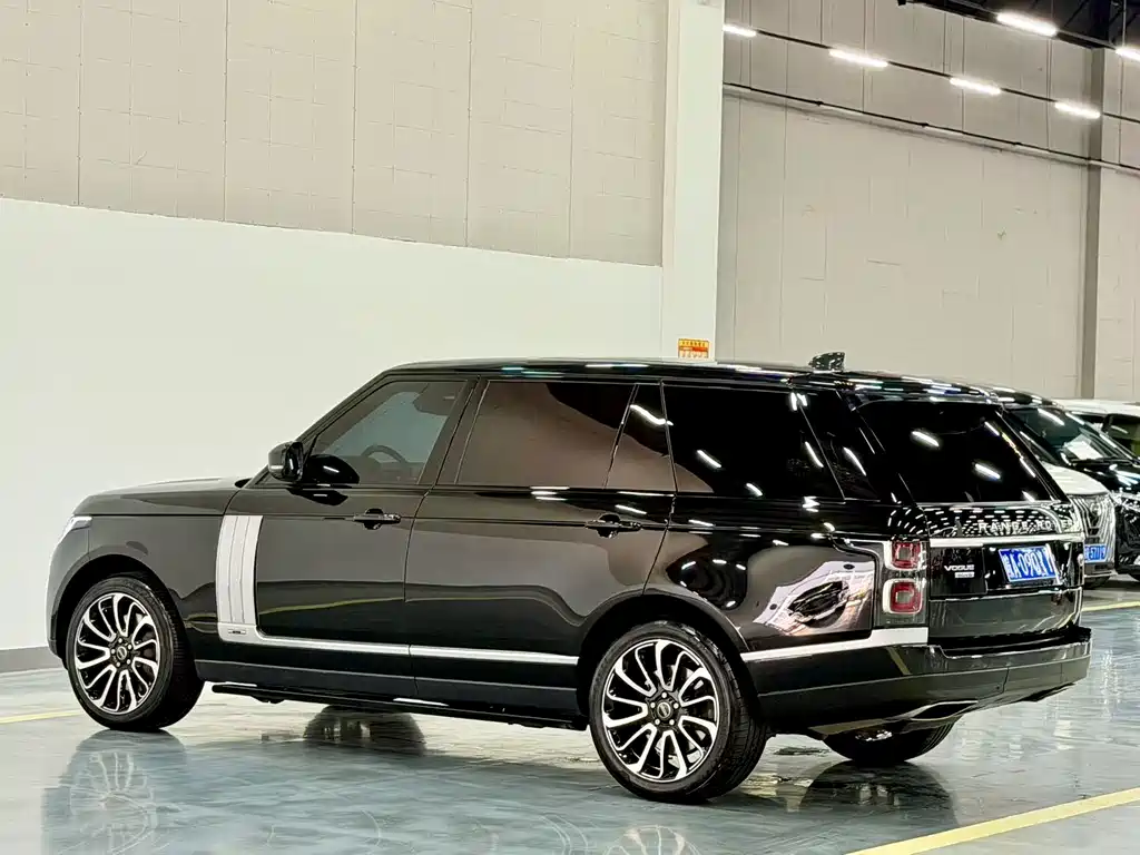 Land Rover Range Rover — миниатюра 7