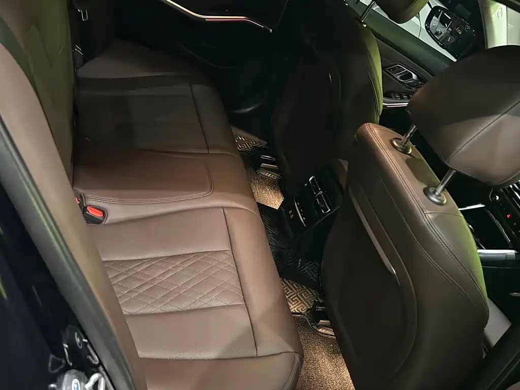 BMW 3 Series — миниатюра 5