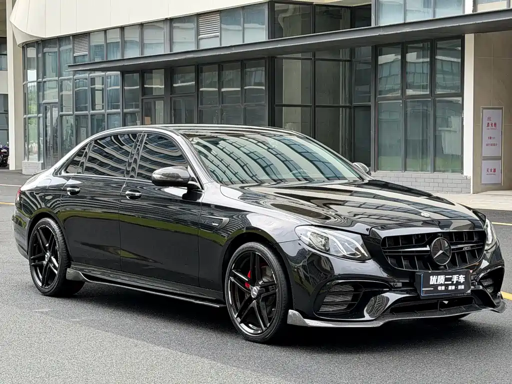Mercedes-Benz E-Class — миниатюра 3
