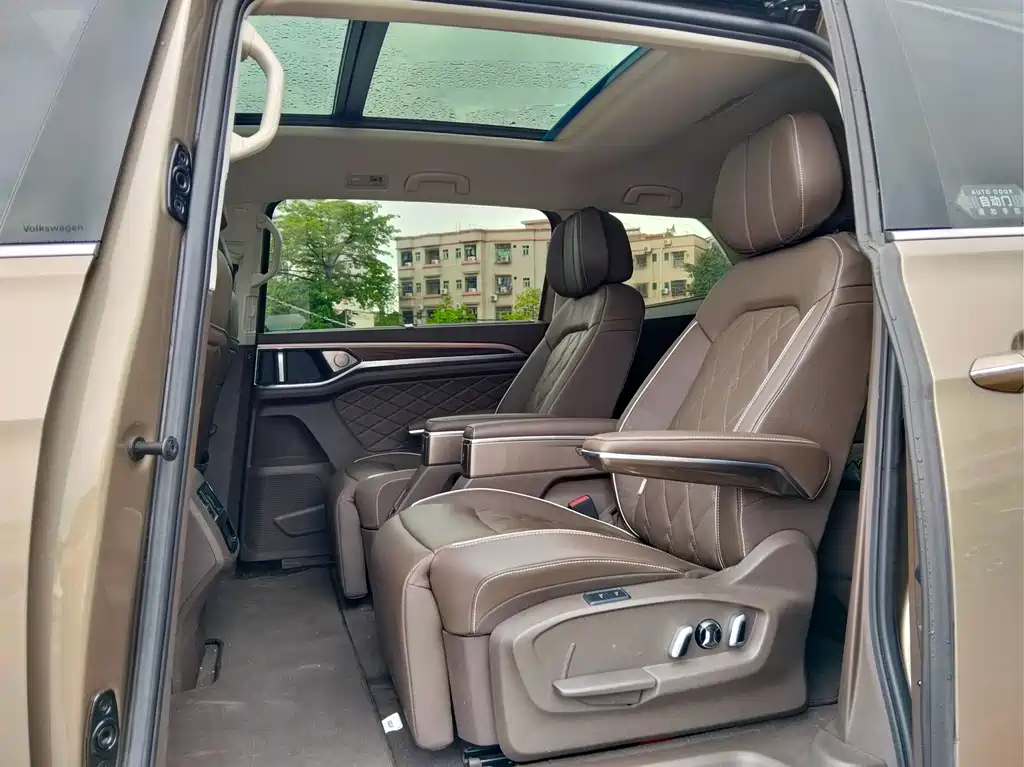 Volkswagen Viloran 2020 380TSI Luxury