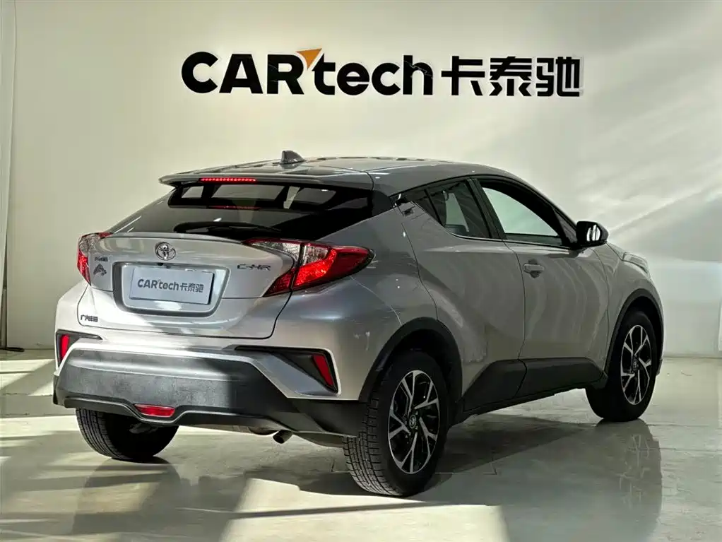 TOYOTA C HR