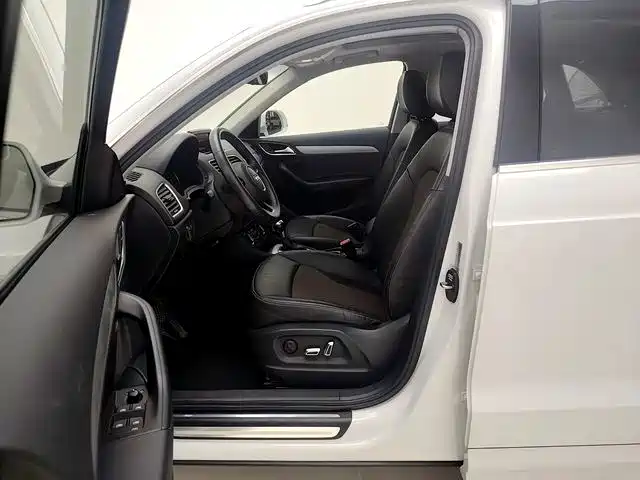 Audi Q3 — миниатюра 12