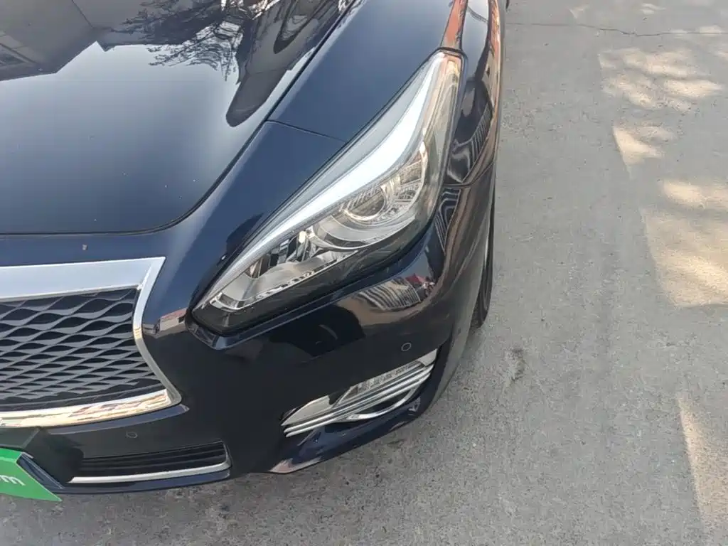 Infiniti Q70 — миниатюра 24