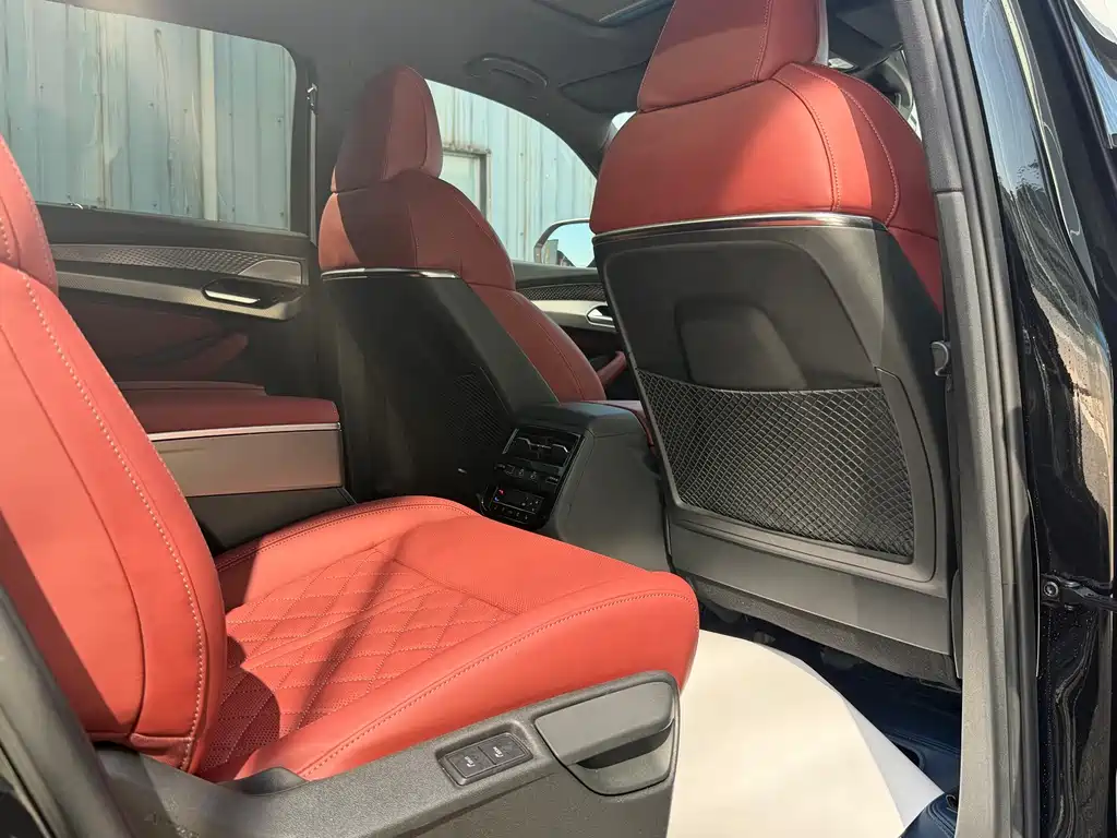 Audi Q6 — миниатюра 13