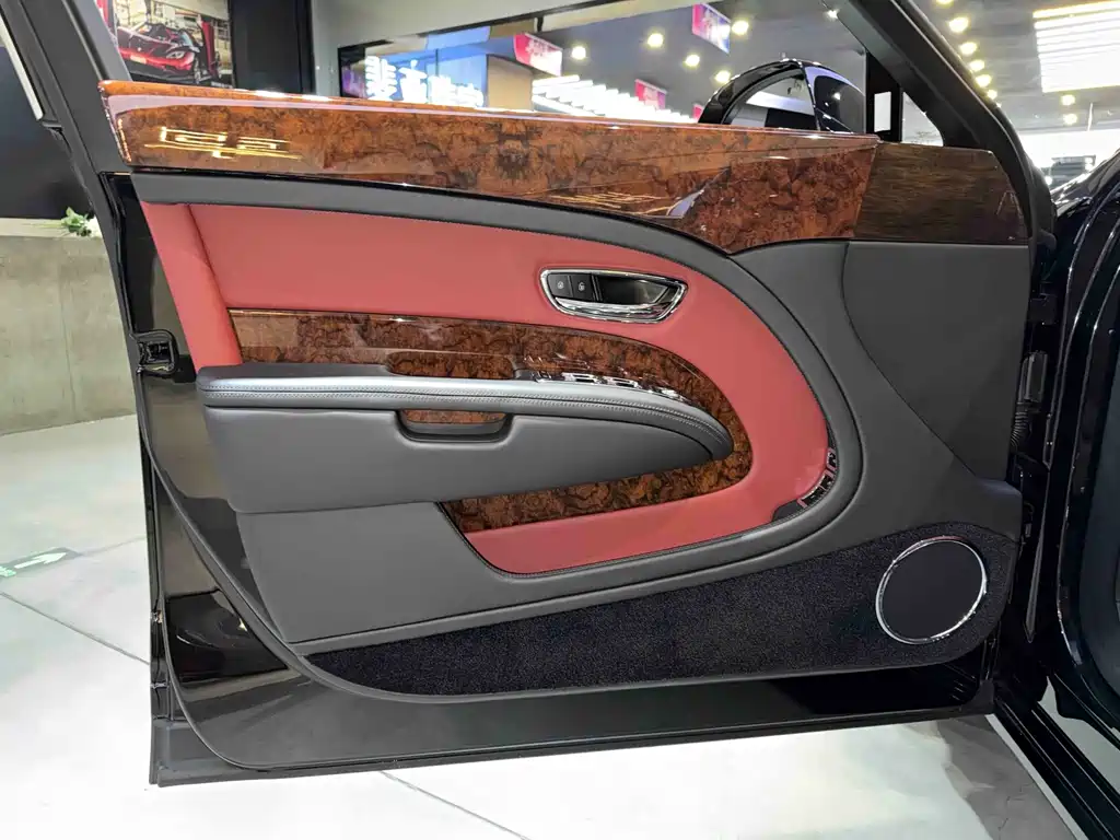 Bentley Mulsanne — миниатюра 8