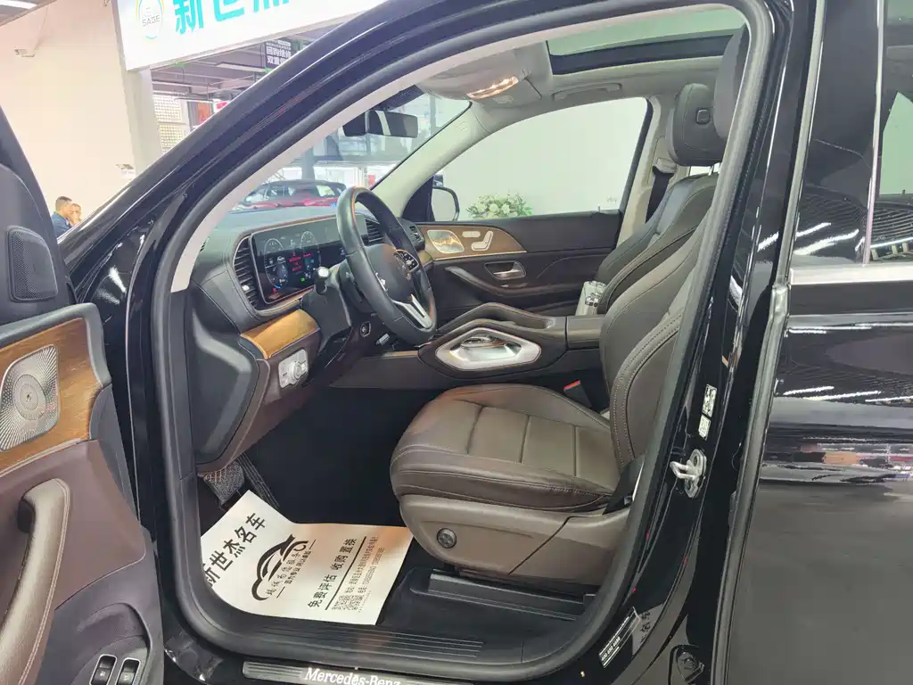 Mercedes-Benz GLE New Energy — миниатюра 4