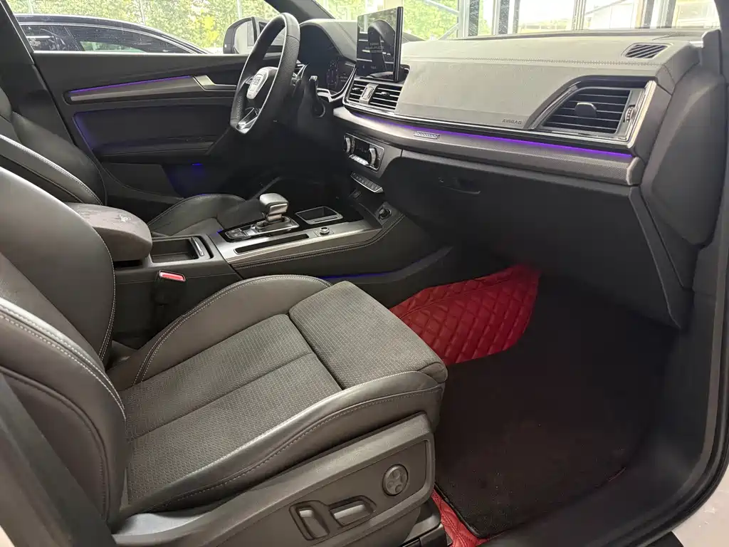 Audi Q5L Sportback — миниатюра 19
