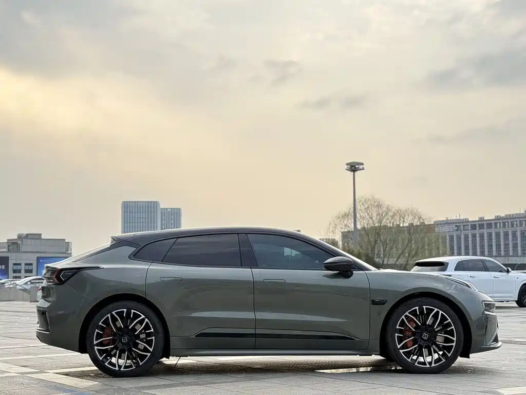 ZEEKR EXTREME KRYPTON 001