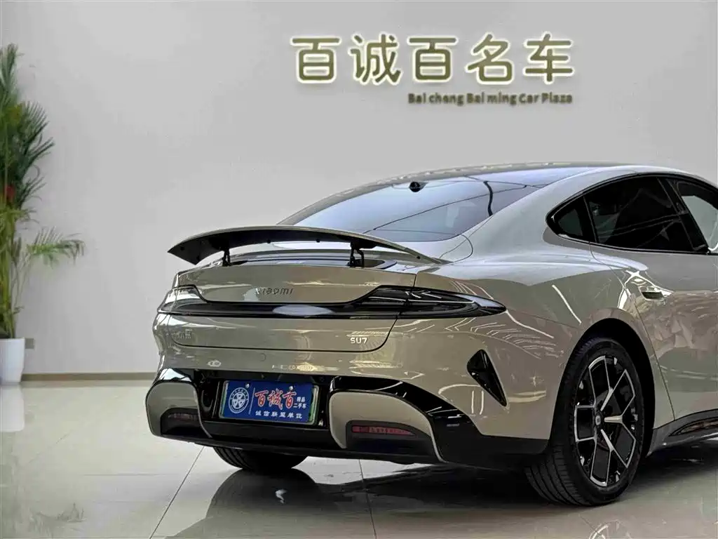 XIAOMI CAR XIAOMI SU7