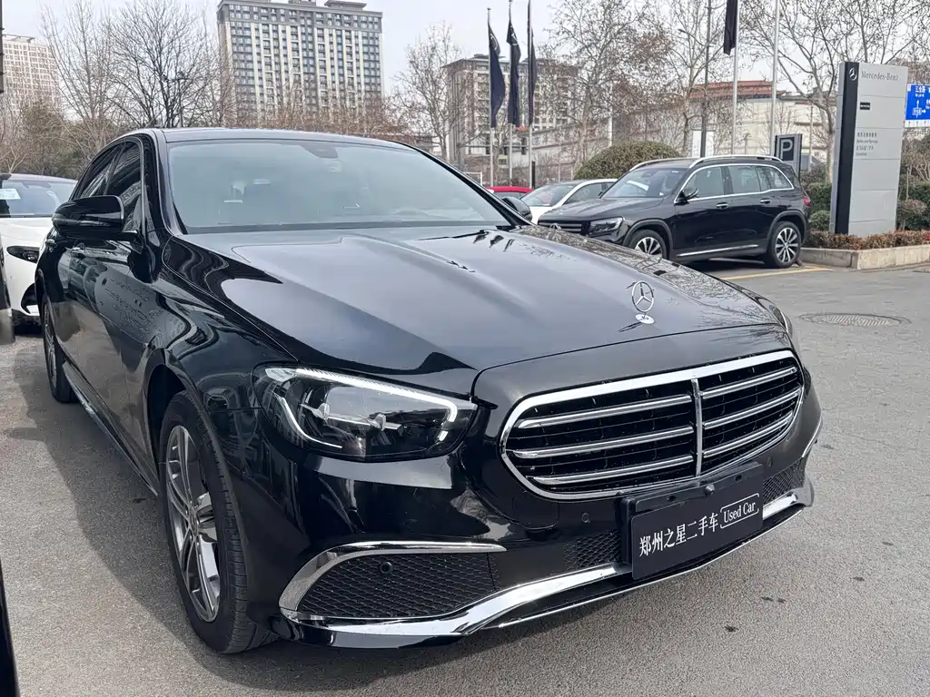 MERCEDES-BENZ E CLASS