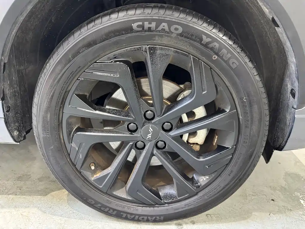 JAC JAC QX PHEV — миниатюра 16