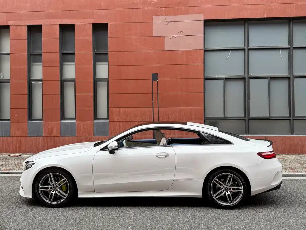 Mercedes-Benz E-Class (Import) — миниатюра 4