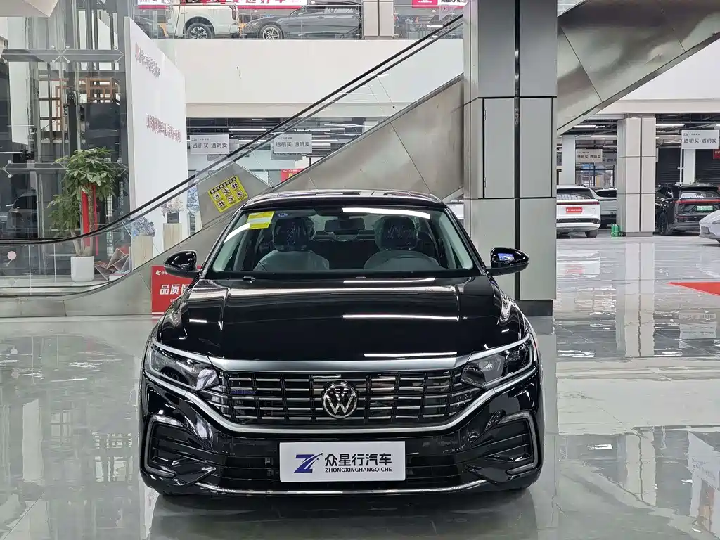 Volkswagen Passat 2025 430PHEV
