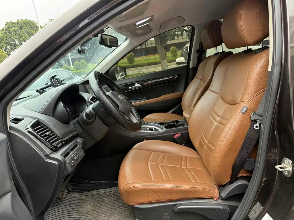 DONGFENG DONGFENG DEMEANOR MX5