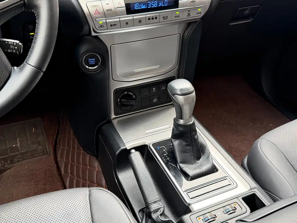 Toyota Prado — миниатюра 14