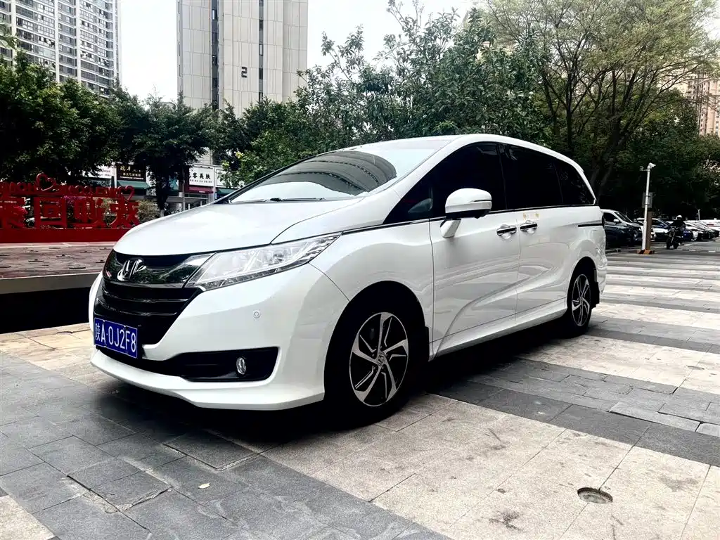 Купить Honda Odyssey