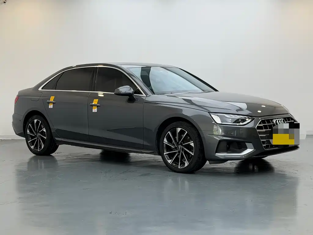 Audi A4L 2022 40 TFSI Luxury