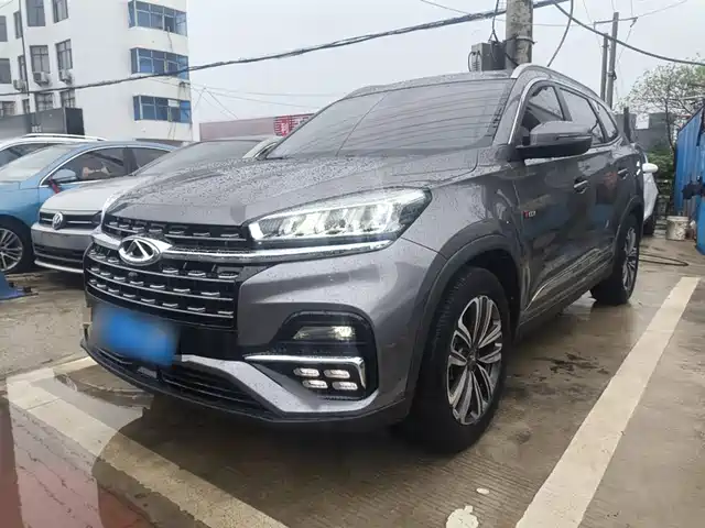 CHERY TIGGO 8