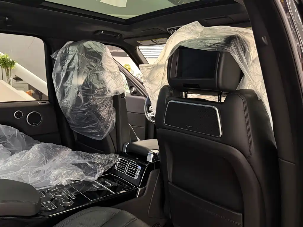 Land Rover Range Rover — миниатюра 17