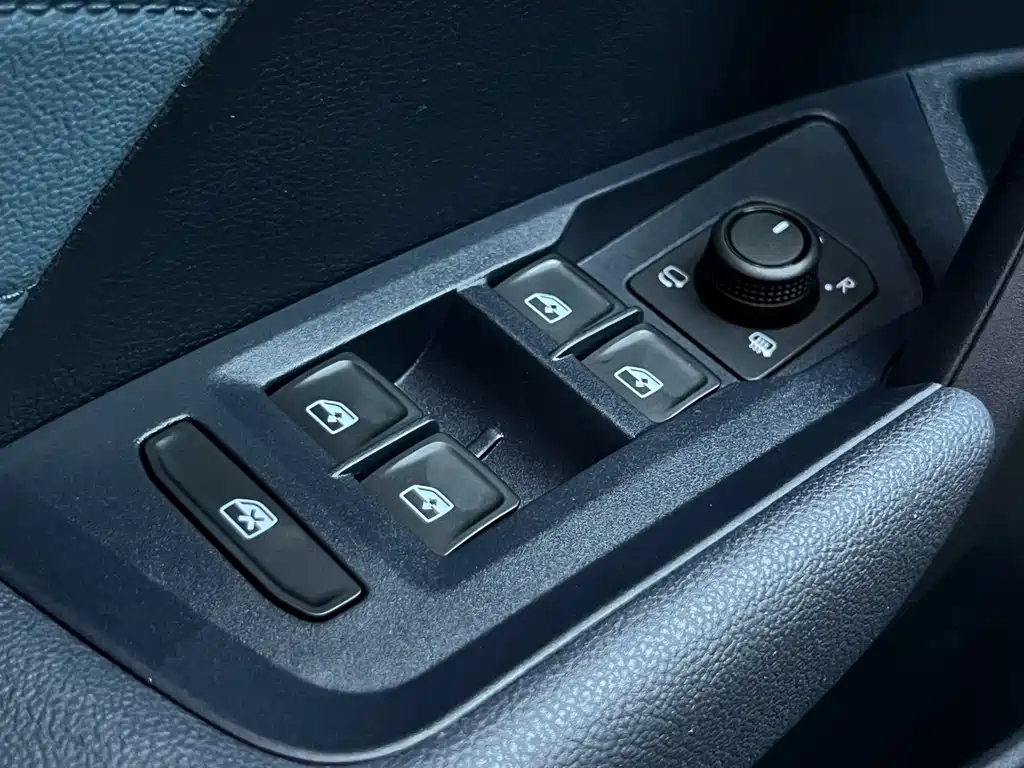 Volkswagen Tharu — миниатюра 14