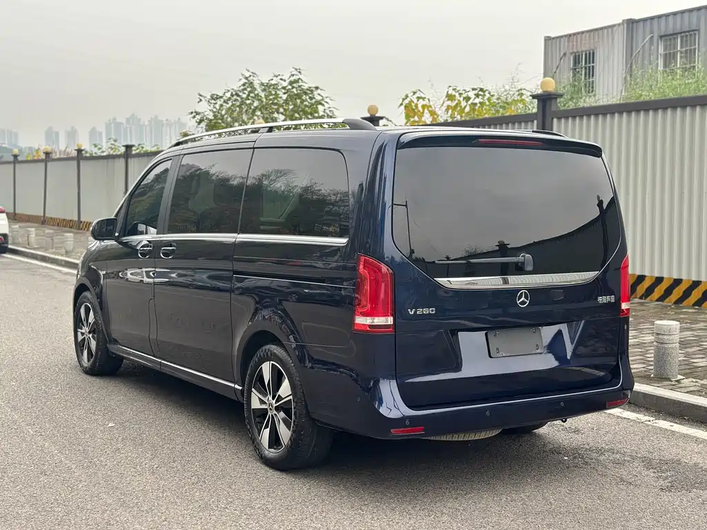 MERCEDES-BENZ V CLASS